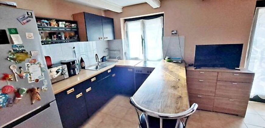 Eladó családi ház, Szenna