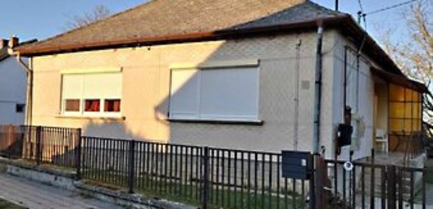 Eladó családi ház Virág utca, Somogyjád