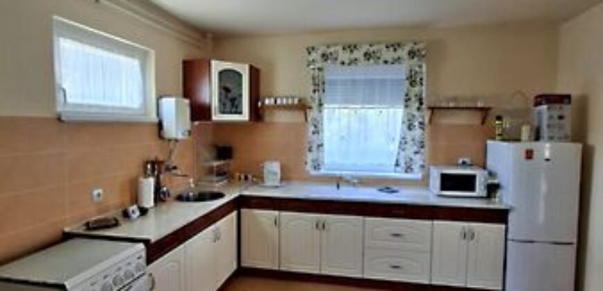 Eladó családi ház Kispest u, Gölle