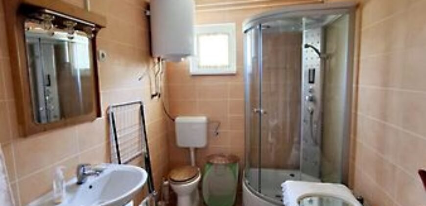 Eladó családi ház Kispest u, Gölle