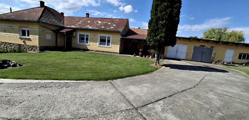 Eladó családi ház Széchenyi , Taszár