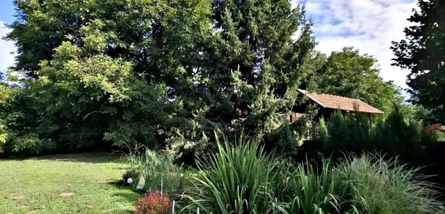 Kaposvártól 8 km Kaposmérőben család ház eladó!