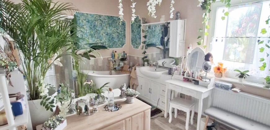 Kaposvártól 8 km Kaposmérőben család ház eladó!