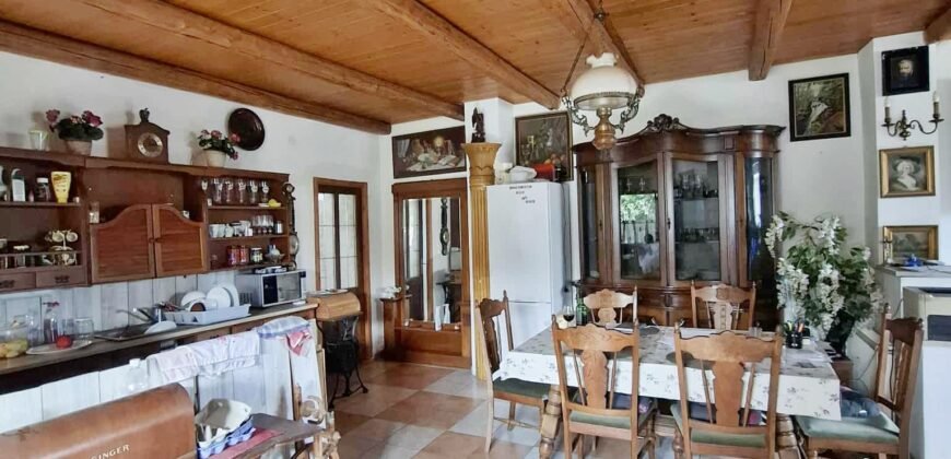 Kaposmérőben eladó tágas, felújított családi ház nagy telekkel, garázzsal és borospincével!