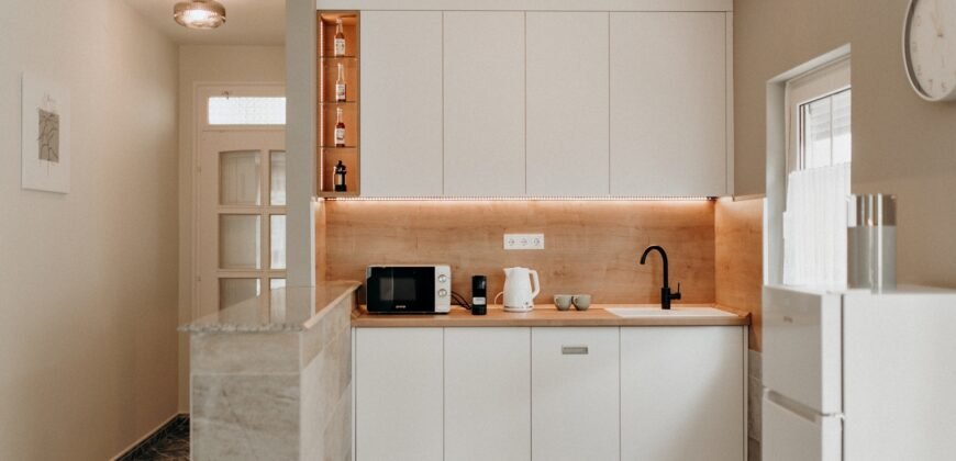 Dombóvár-Gunaras Otthon és vállalkozás egyben !