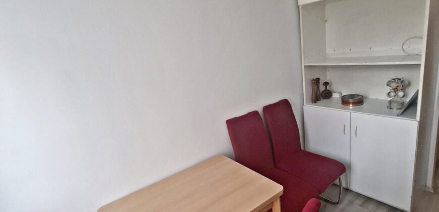 Kaposvár kedvelt részén első emeleti lakás eladó!