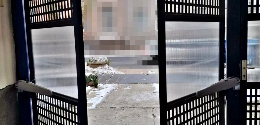 Kaposvár szívében felújított lakás garázzsal együtt eladó!