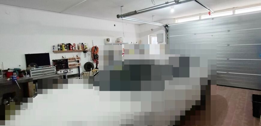 Igal! Kaposvártól 25-km Balatontól 30-km!