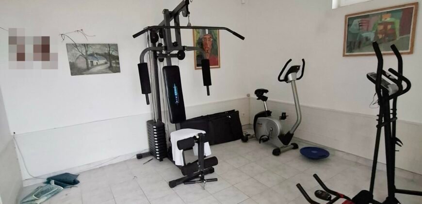 Igal! Kaposvártól 25-km Balatontól 30-km!