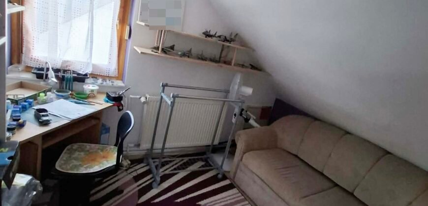 Kaposvár csendes utcájában egy igazi Otthon várja új tulajdonosait!