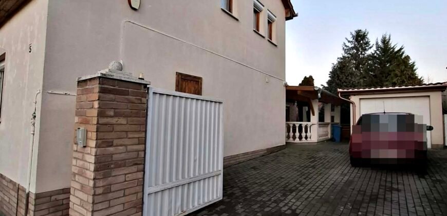 Kaposvár csendes utcájában egy igazi Otthon várja új tulajdonosait!