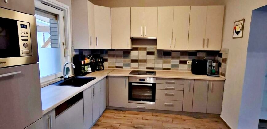 Kaposvár csendes utcájában egy igazi Otthon várja új tulajdonosait!