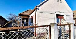 Csoma! Kaposvár és Dombóvár között családi ház eladó!