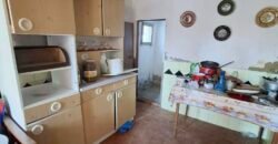 Csoma! Kaposvár és Dombóvár között családi ház eladó!