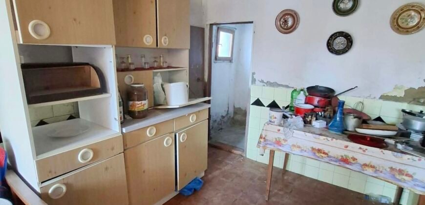 Csoma! Kaposvár és Dombóvár között családi ház eladó!