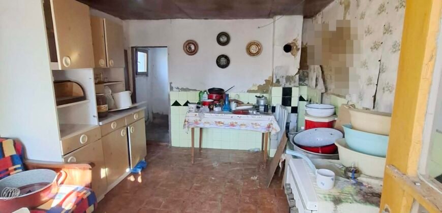 Csoma! Kaposvár és Dombóvár között családi ház eladó!