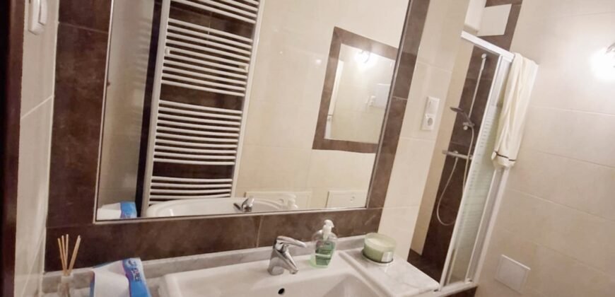 Impozáns lakás Kaposvár belvárosában!