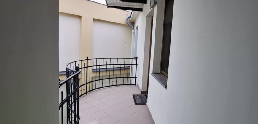 Impozáns lakás Kaposvár belvárosában!