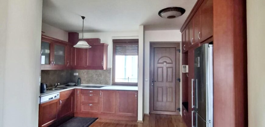 Impozáns lakás Kaposvár belvárosában!