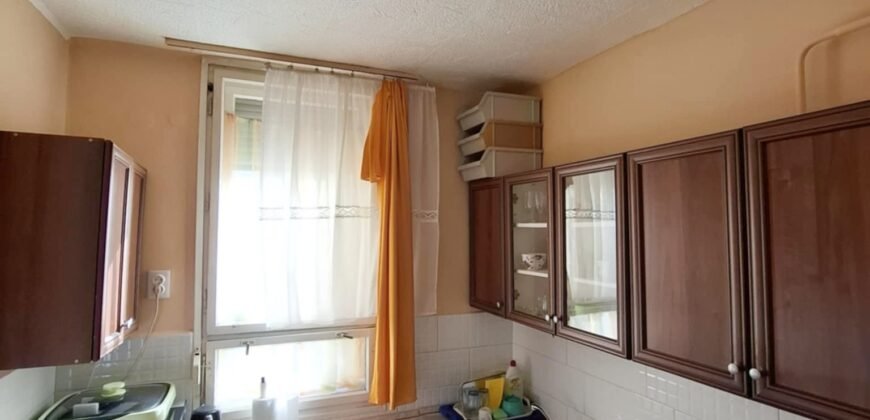 Kaposvár közkedvelt részén téglalakás eladó!