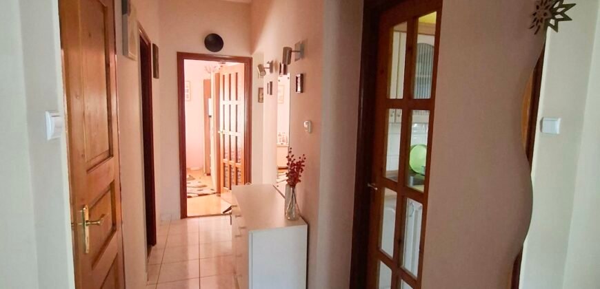 Kaposvár! Arany János téren eladó lakás!