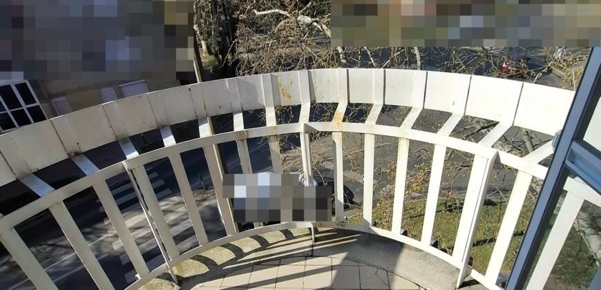 Kaposvár! Arany János téren eladó lakás!