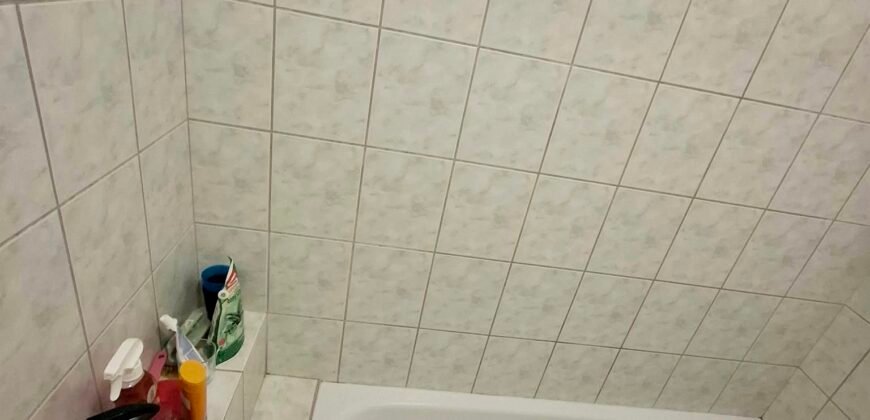 Kaposvár! Arany János téren eladó lakás!