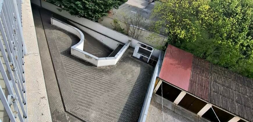 Kaposvár közkedvelt részén igazi kuriózum!