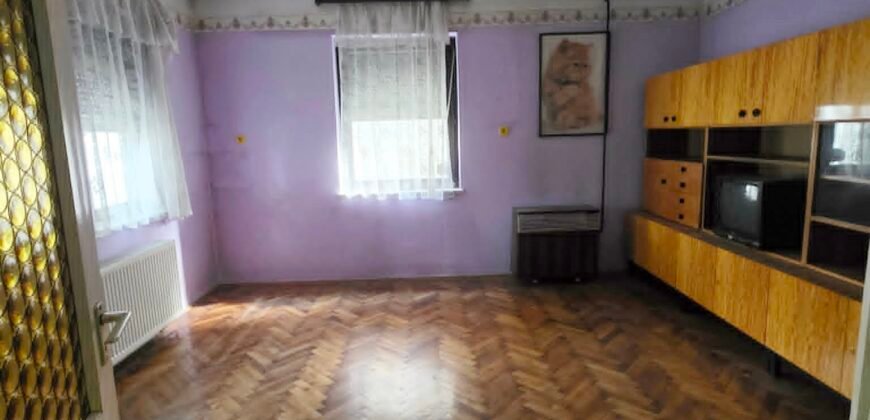 Kaposvári családi ház egy garzon árából!