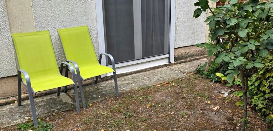 Balatonlelle központi részén!